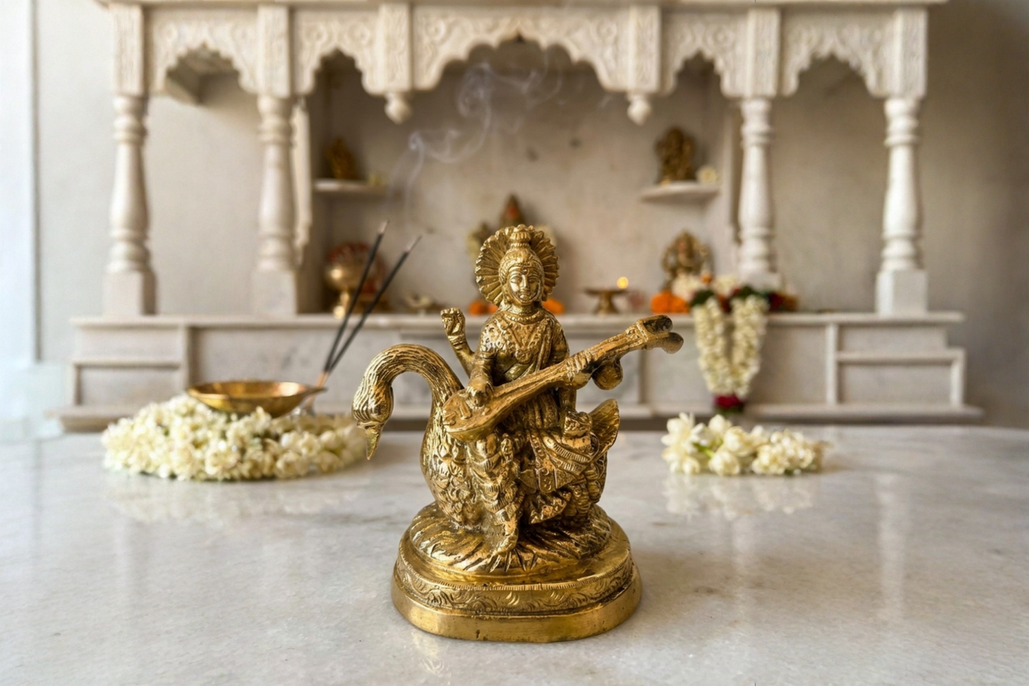 Best Brass Idols for Housewarming Gifts