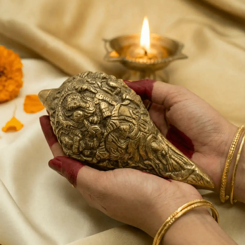 Pure Brass Shankh 550g – Handcrafted Vastu Conch Shell